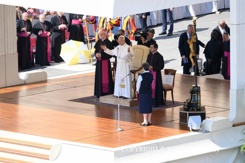 Tiếp kiến chung của ĐTC Lêô XIV (24/6/2026): Giáo lý về Công đồng Vaticanô II - Bài 19. Hiến chế Sacrosanctum Concilium. Mầu nhiệm Thánh Thể
