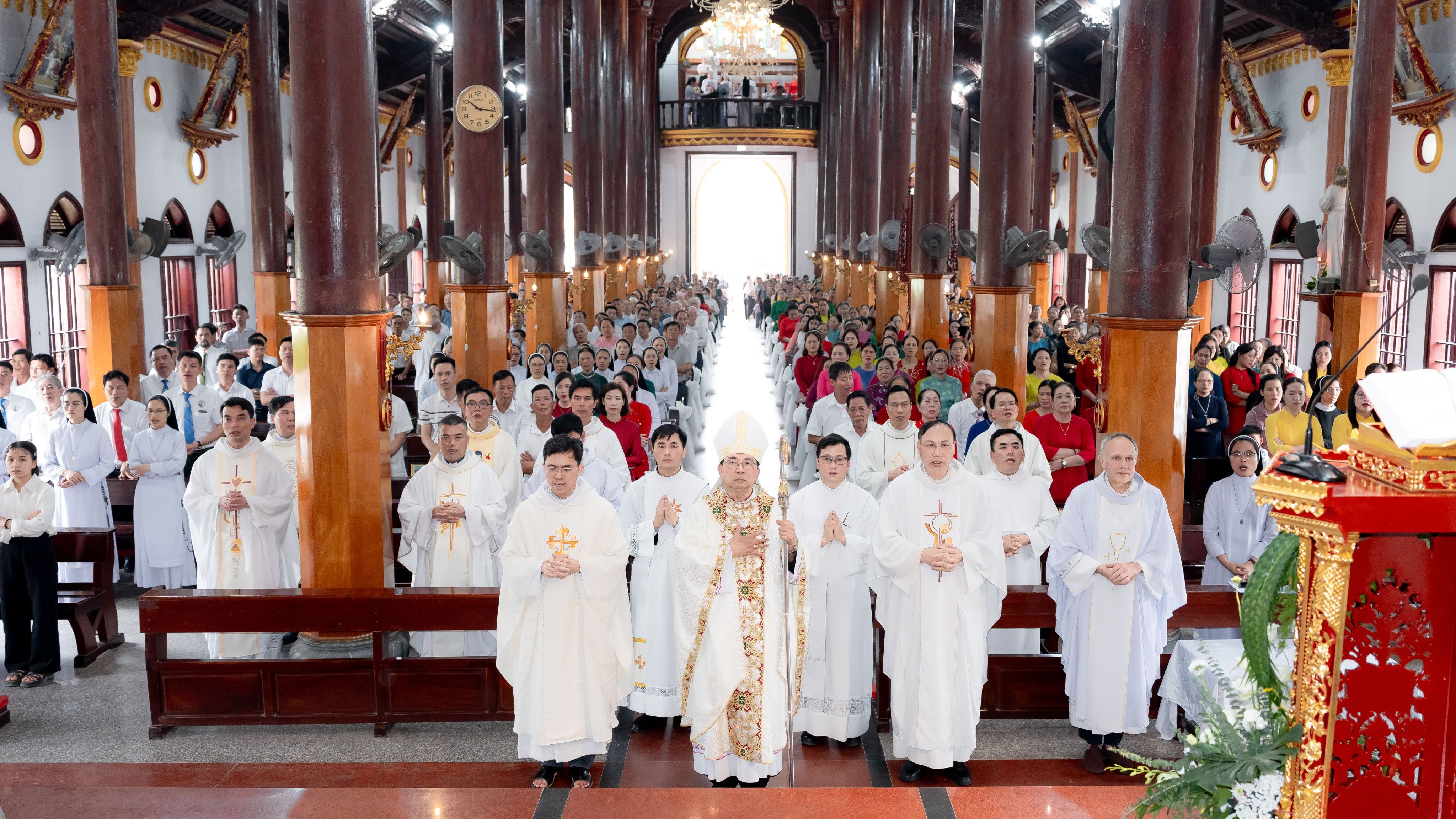 Hiệp Hội Đa Minh Mẫu Tâm Hải Phòng: Thánh lễ Tạ ơn và làm phép Cộng đoàn Đức Mẹ Vô Nhiễm Liễu Dinh.