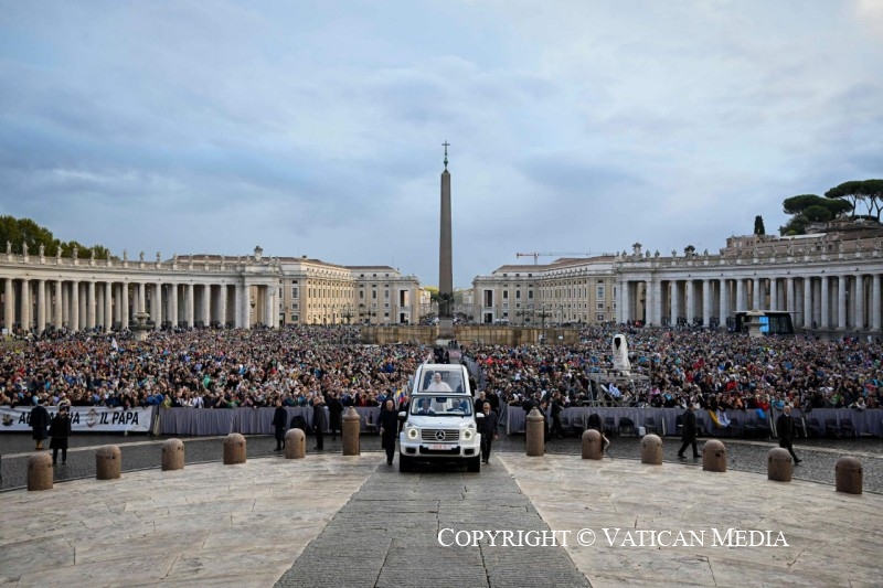 Tiếp kiến chung của ĐTC Lêô XIV (21/10/2026): Giáo lý về Công đồng Vaticanô II - Bài 29. Hiến chế Mục vụ Gaudium et Spes (GS 47–52) - 6. Dấn thân vì gia đình trong xã hội hôm nay