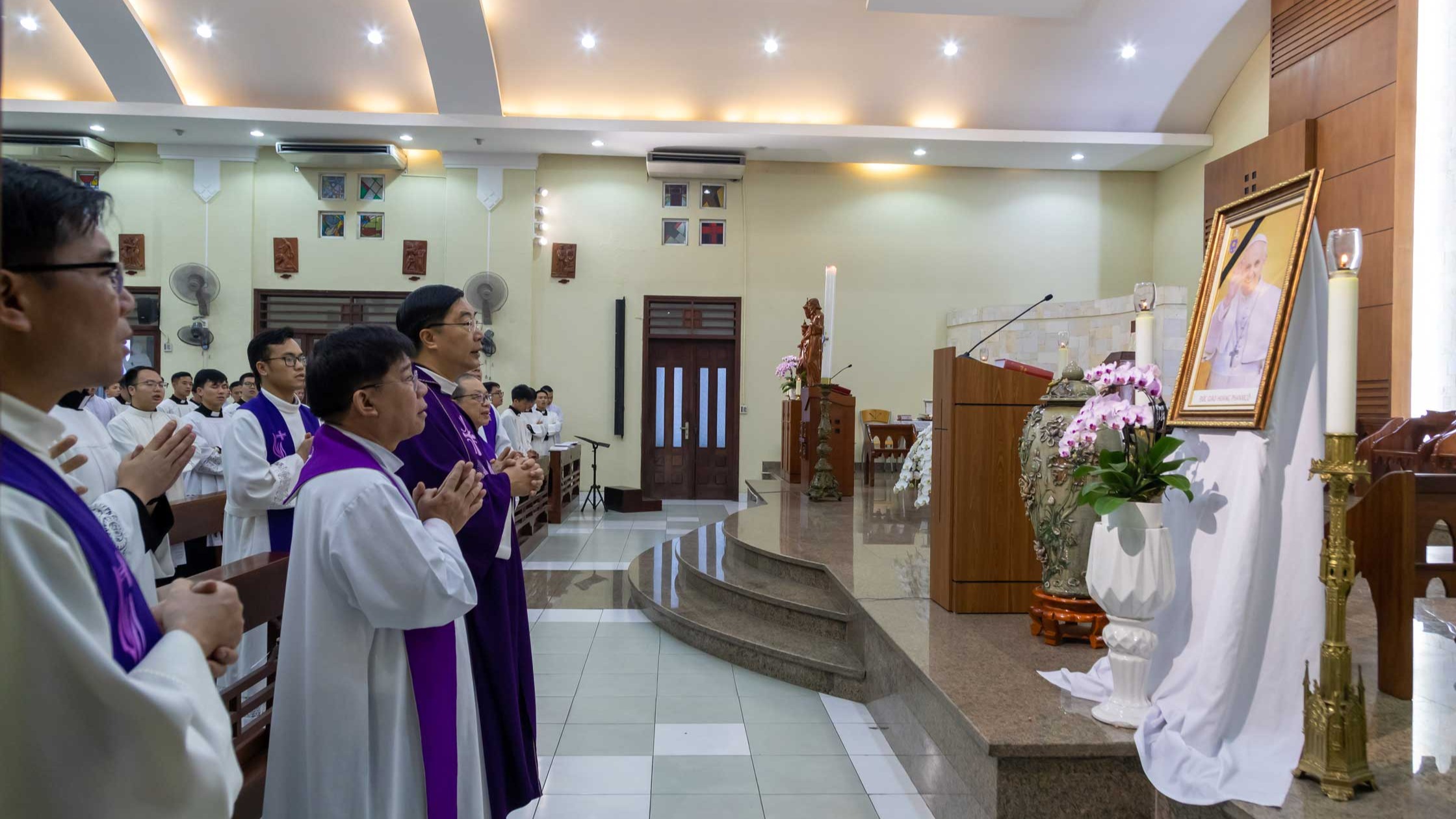 Đại Chủng viện Hà Nội: Thánh lễ cầu nguyện cho ĐTC Phanxicô