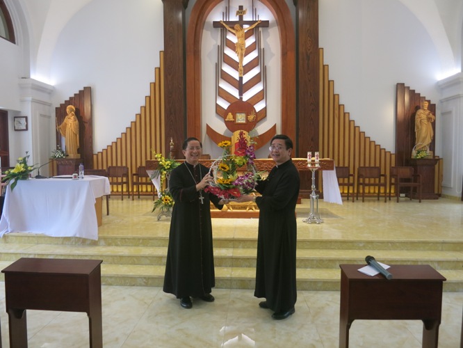 Anh có chú tích