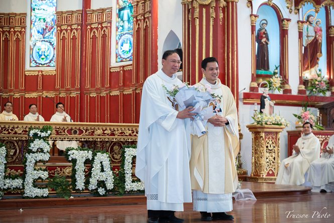 z2201214643648 80bd6f68f5018b7f8e69c8a9279e81b5