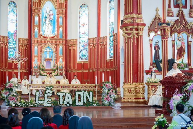 z2201215152174 3acd4dddedd14a4500ebb00cec6ce6f0