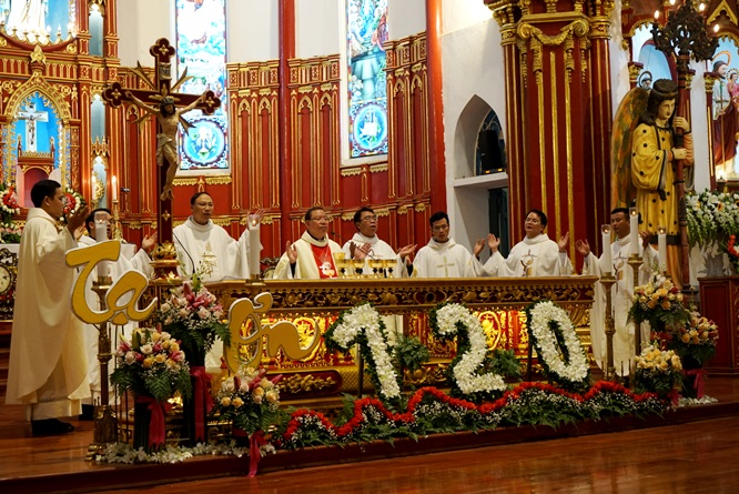 z2249854512459 b924fb378bbac5cf27b77be5aa9d8750