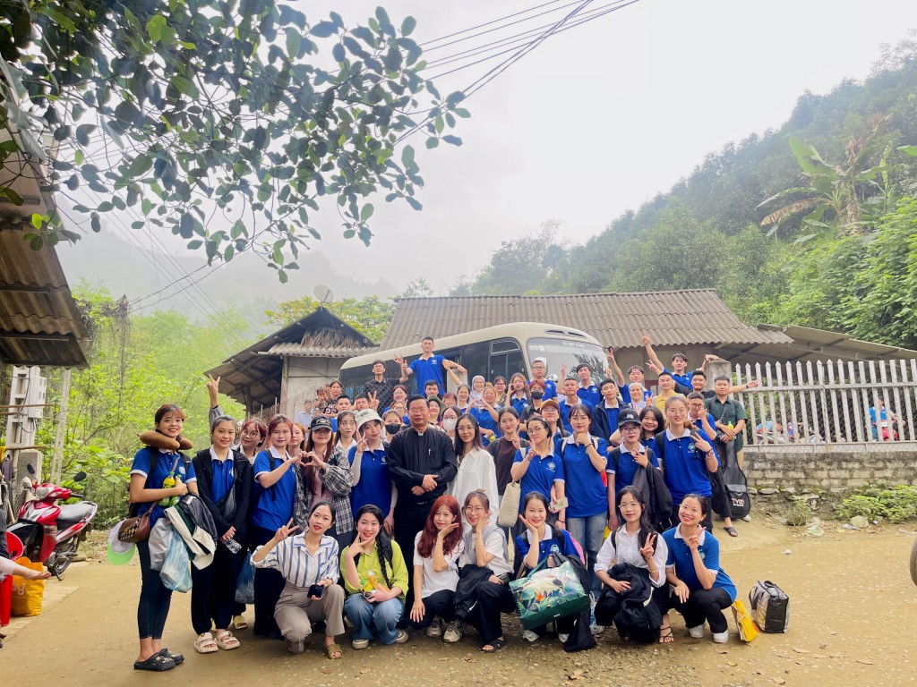ảnh tập thể 1