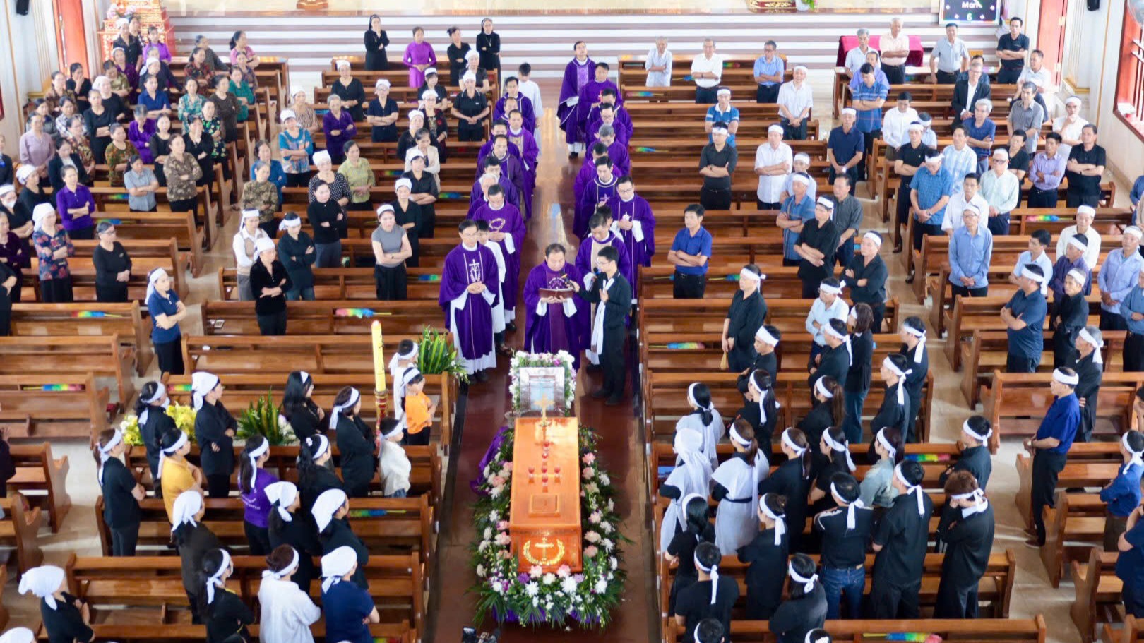 Giáo xứ Mỹ Động: Thánh lễ An táng Ông cố Đaminh Bùi Bá Dương