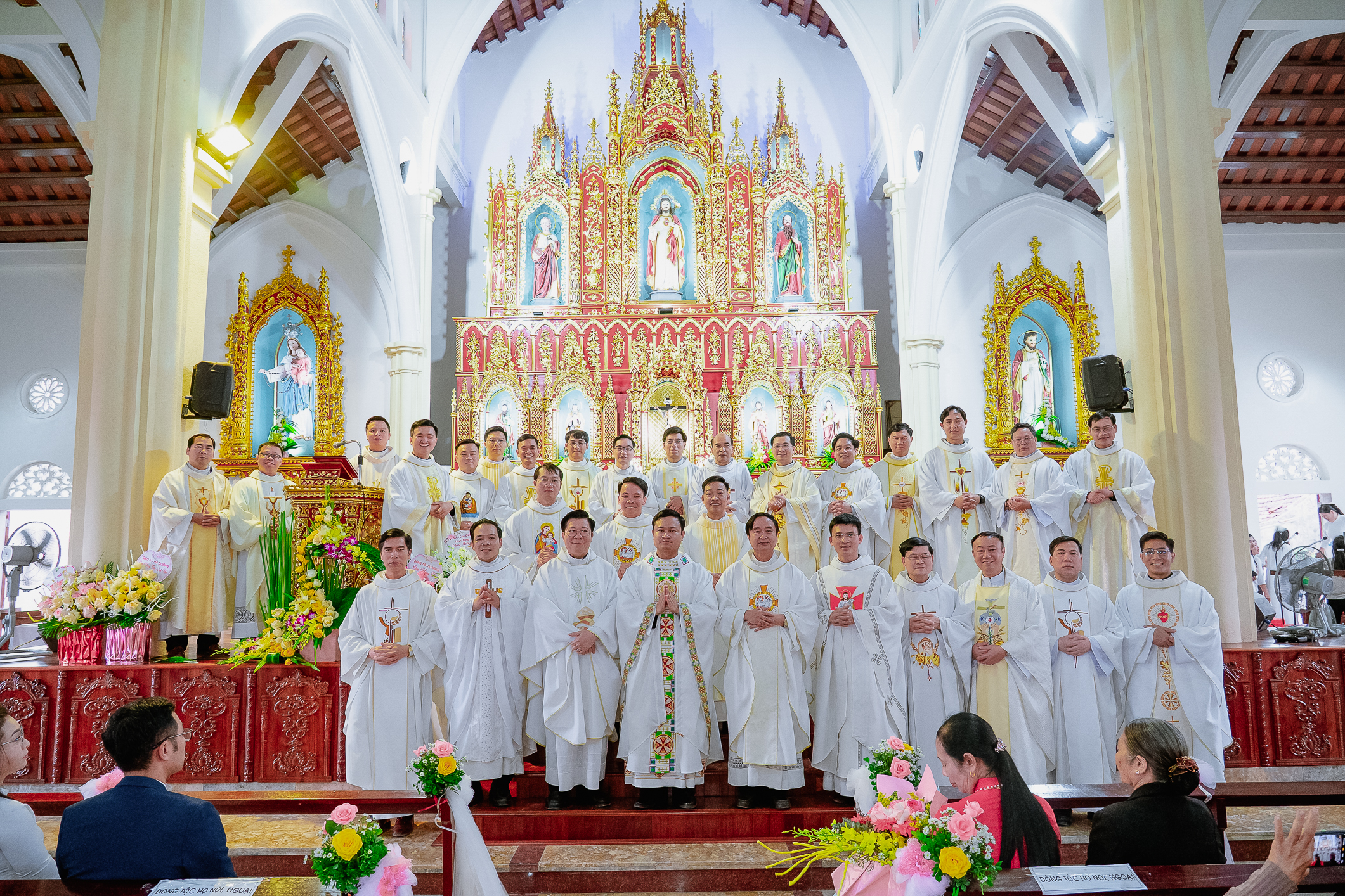 Thánh lễ tạ ơn của Tân Linh mục Phêrô Đồng Văn Chúc tại Giáo xứ Hà Dương