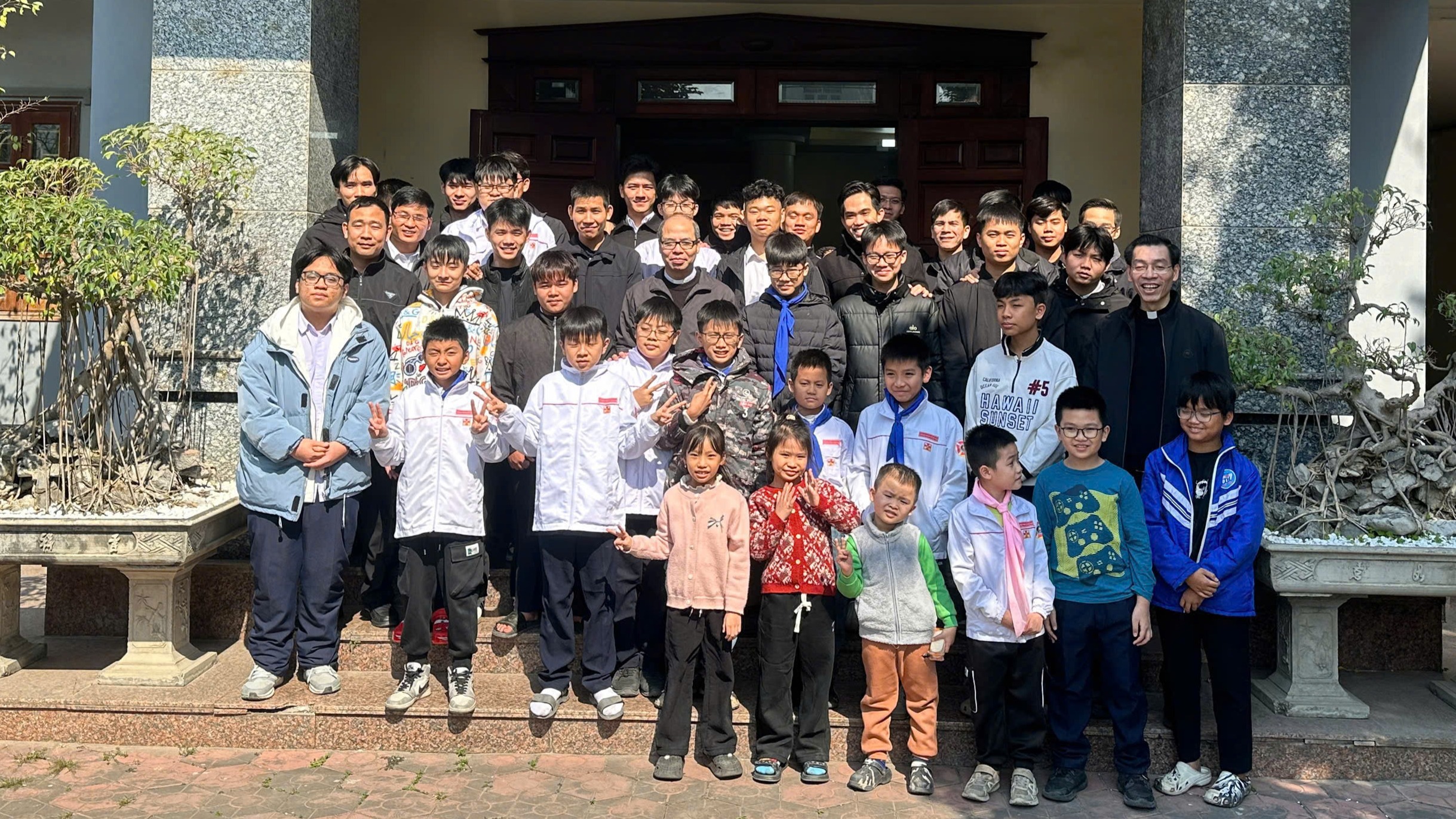 Lễ sinh Giáo xứ An Tân viếng thăm Tiền Chủng viện Giáo phận