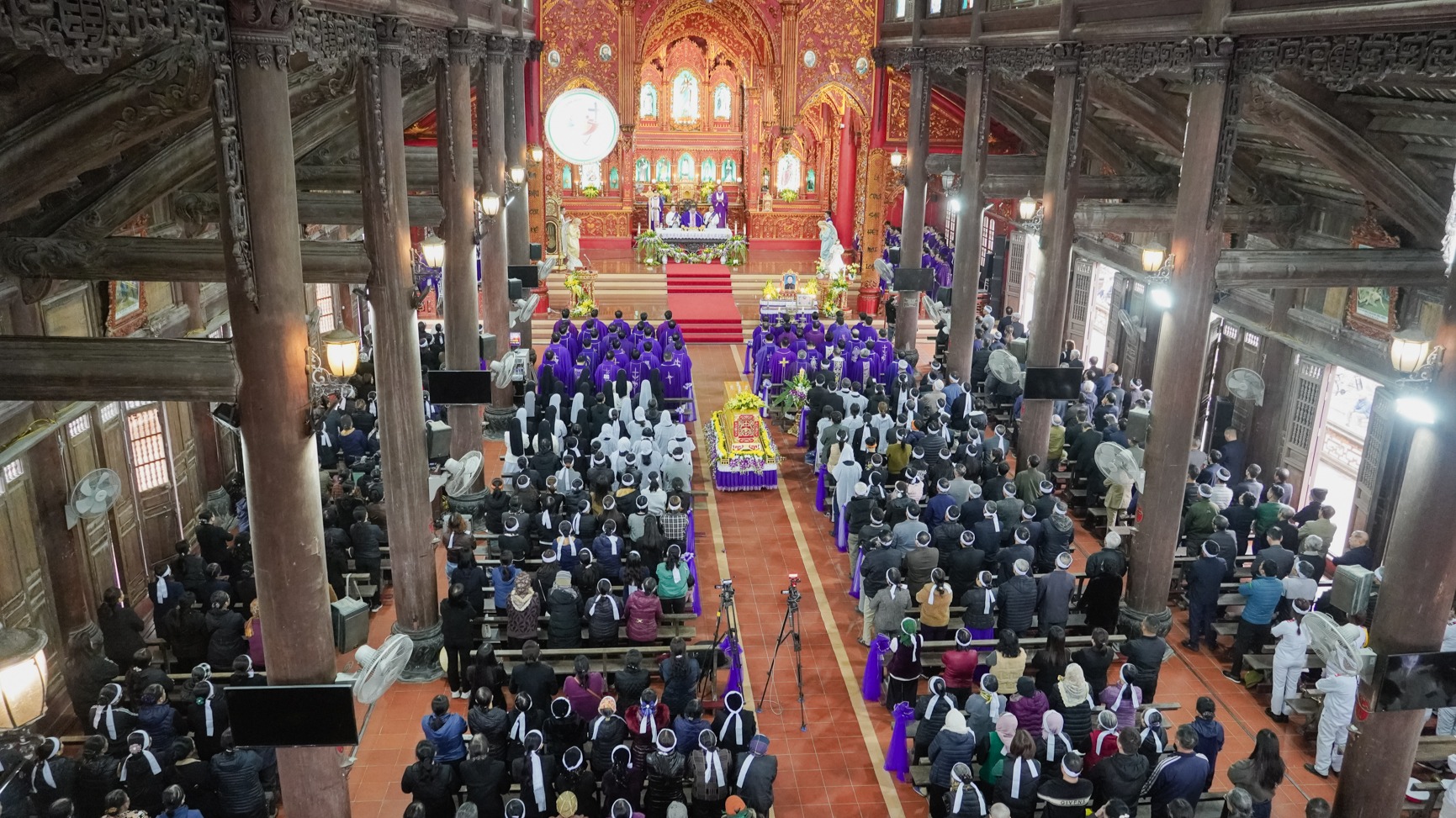 Thánh lễ an táng bà cố Maria Khổng Thị Sên