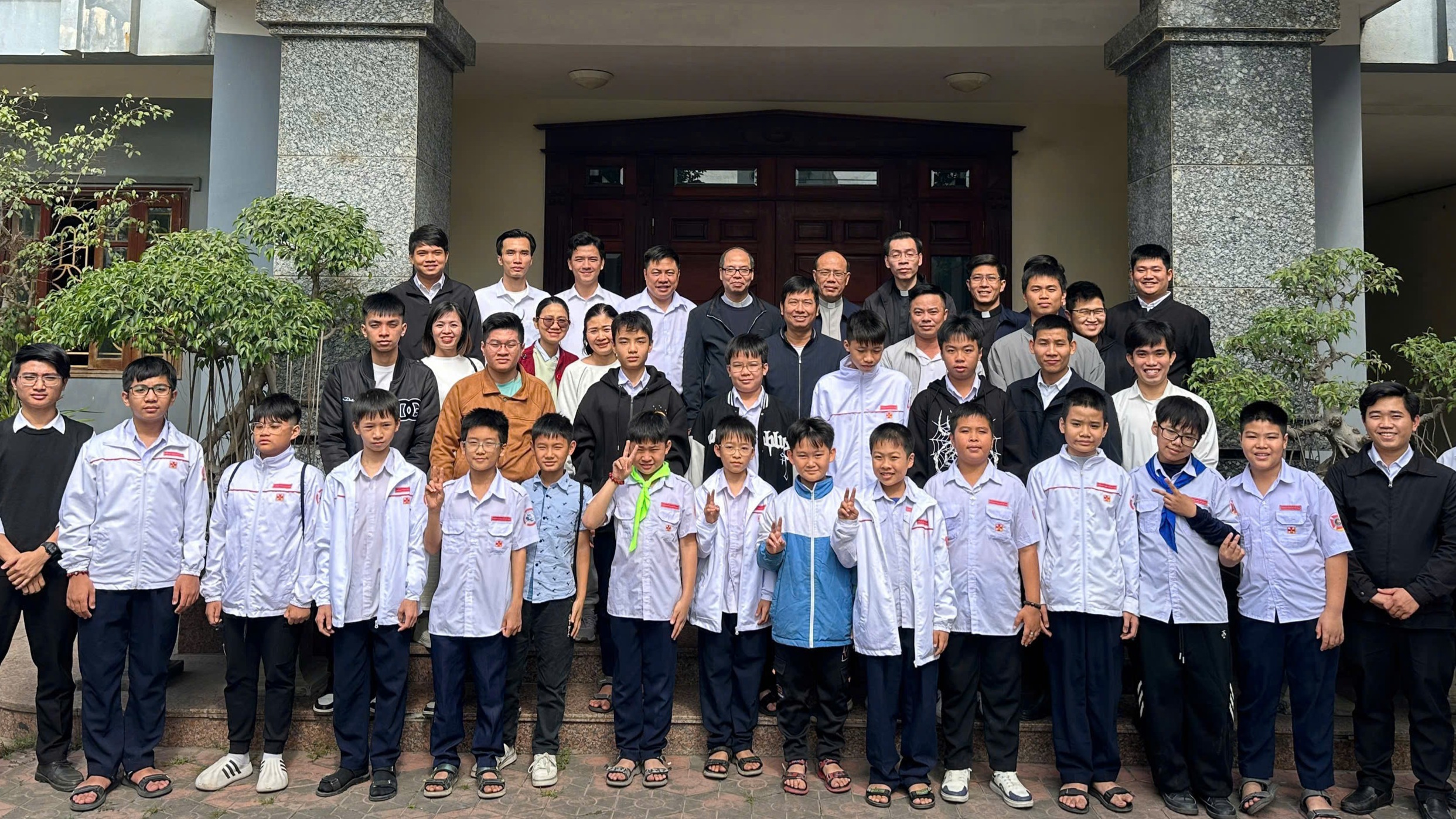 Lễ sinh Giáo Xứ Lãm Hà thăm Tiền Chủng Viện Thánh Liêm